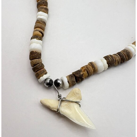 Faux Shark Tooth Pendant Necklace Surfer Beach Coastal Tribal Boho Summer - Picture 5 of 6